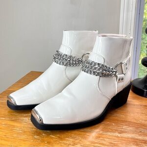 ASOS Design Western Cuban Heel Ankle Boots